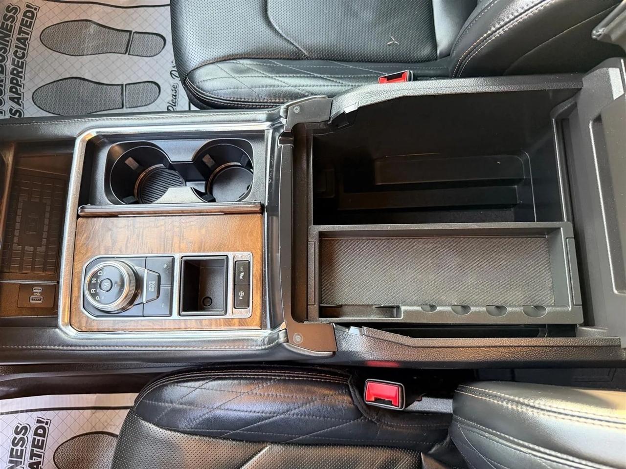 Ford Expedition  2020