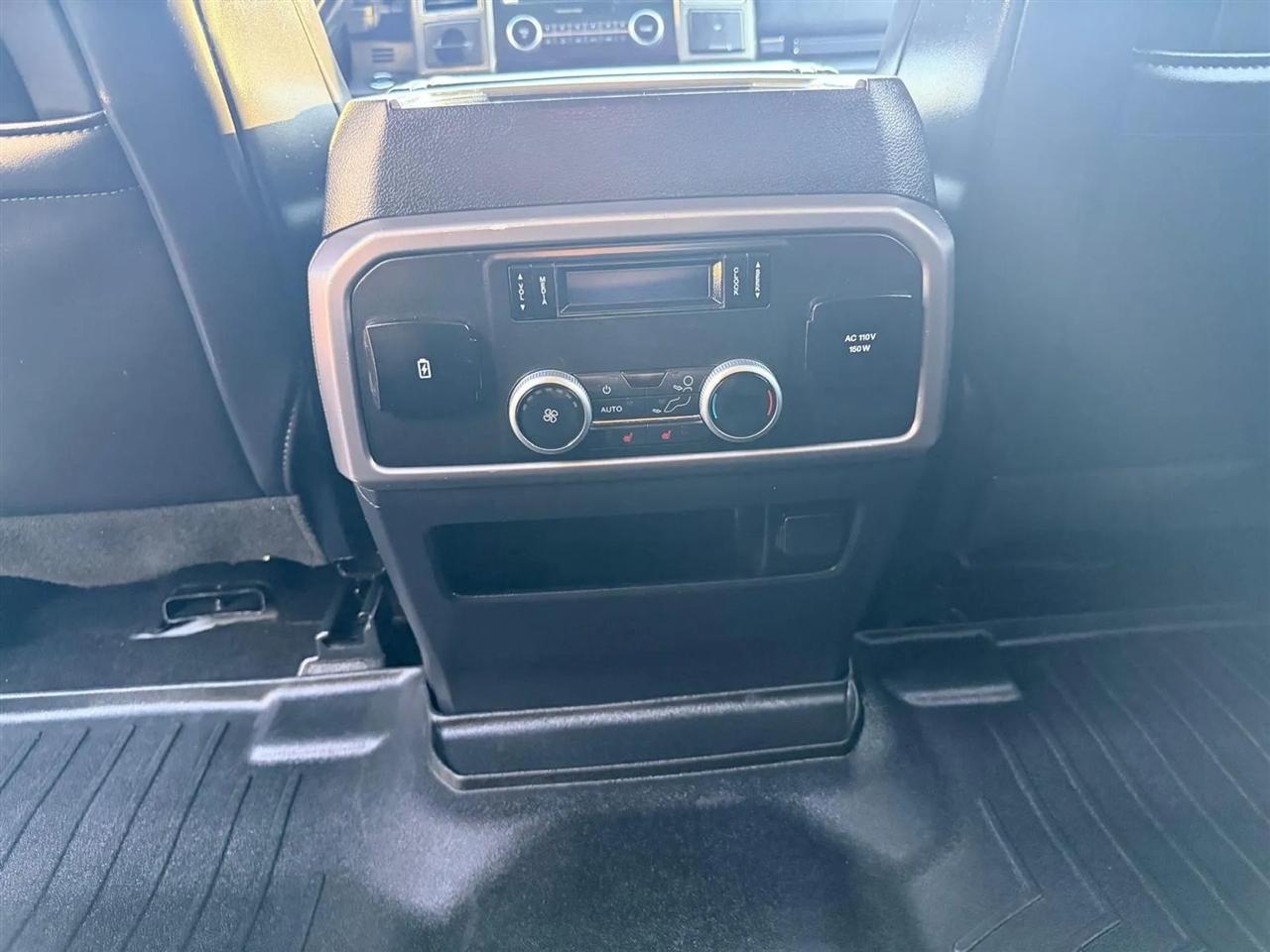 Ford Expedition  2020