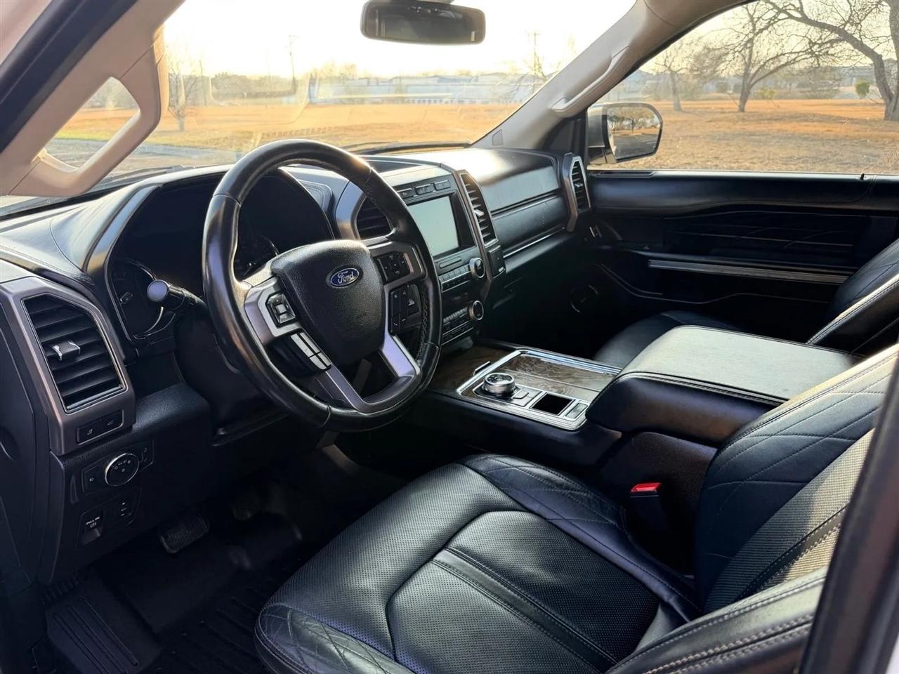 Ford Expedition  2020