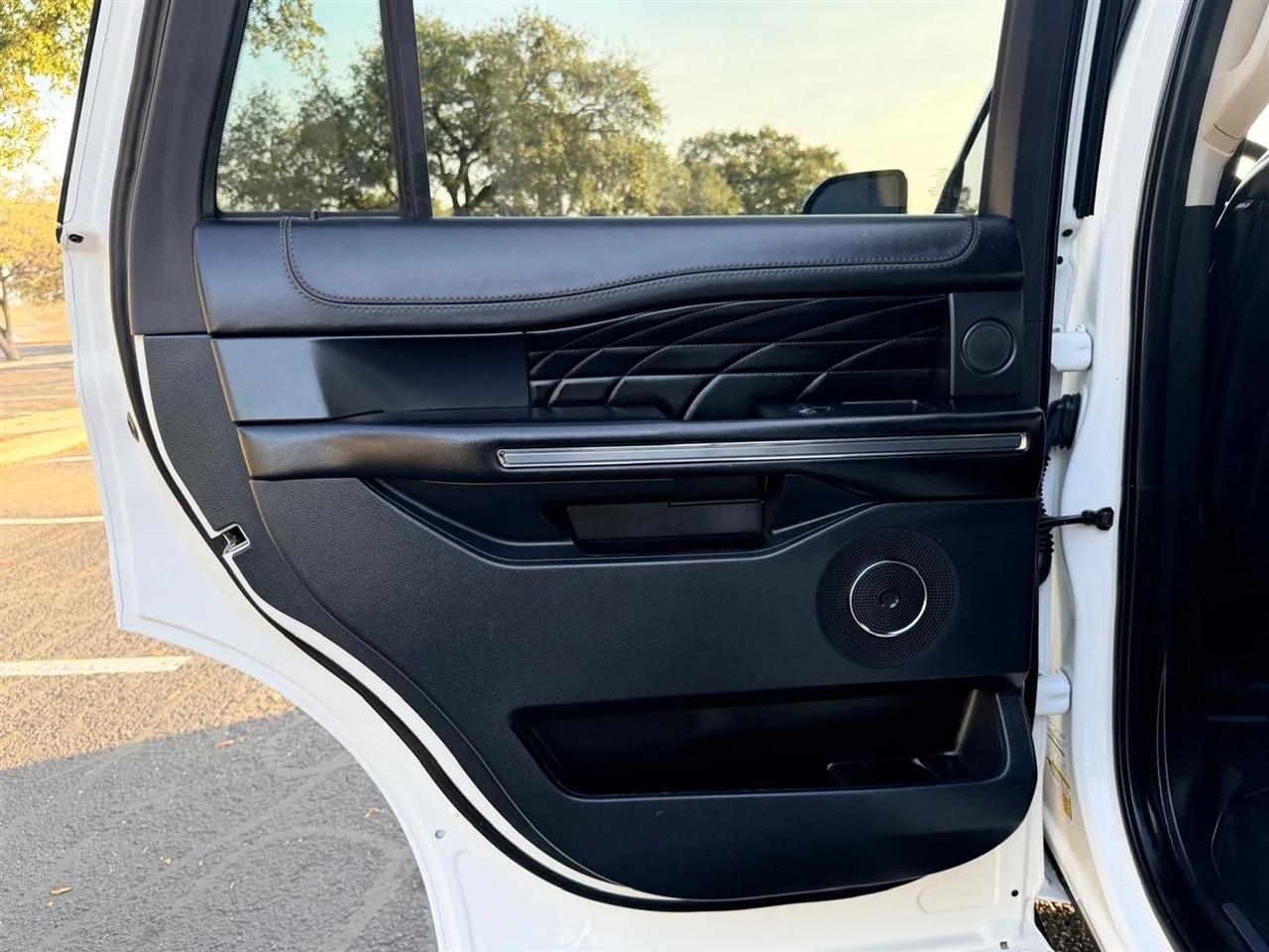 Ford Expedition  2020