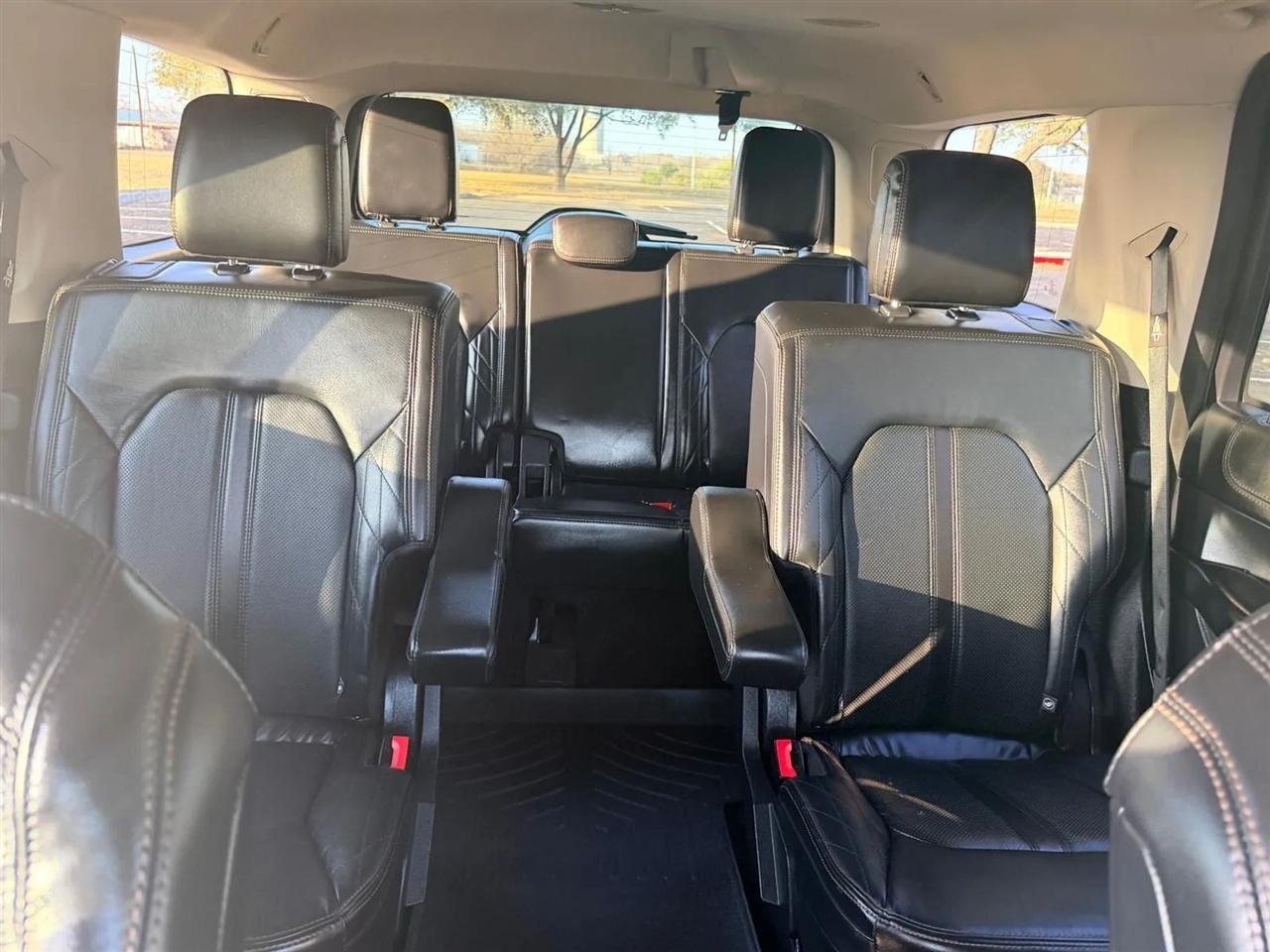 Ford Expedition  2020