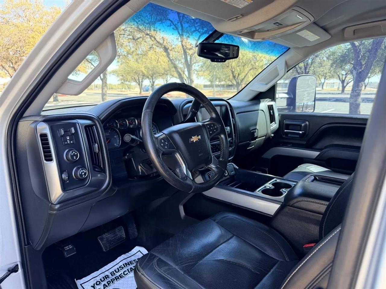 Chevrolet Silverado 2500HD  2015