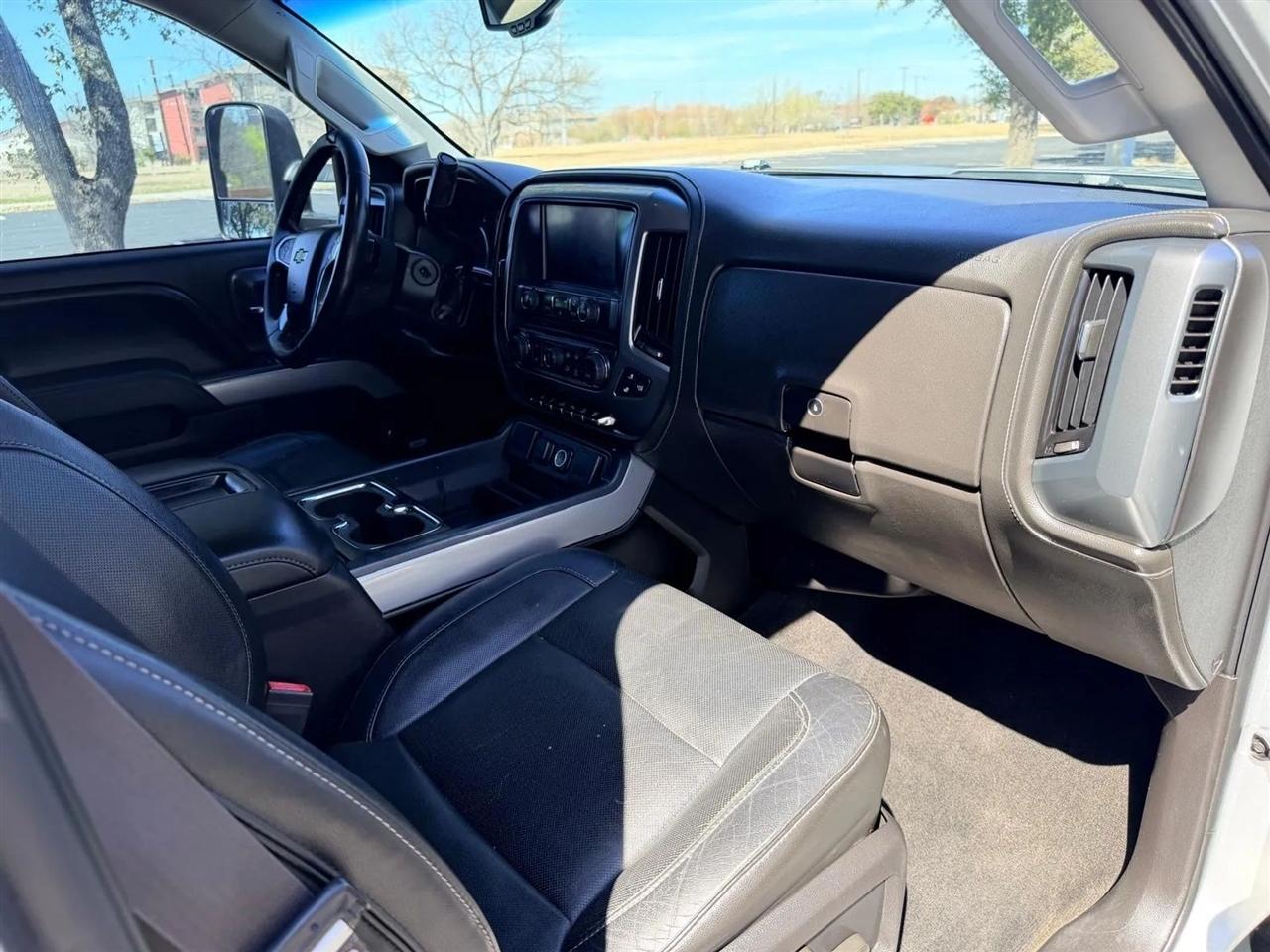 Chevrolet Silverado 2500HD  2015