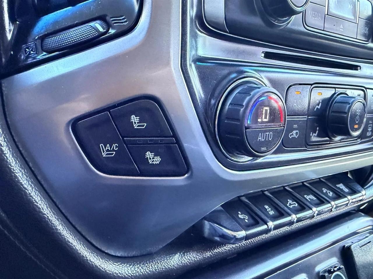 Chevrolet Silverado 2500HD  2015