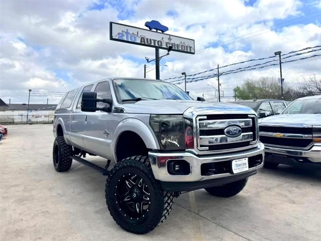 2015 Ford F-250 SD Lariat Pickup 4D 6 3/4 ft