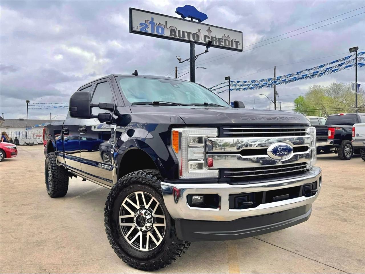 2019 Ford F-250 SD Lariat Pickup 4D 6 3/4 ft
