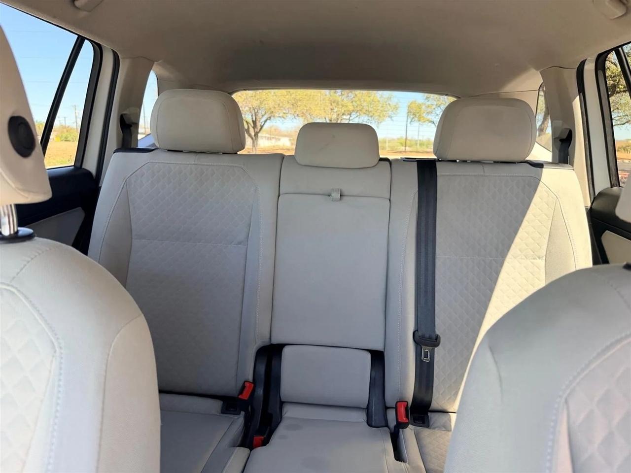 Volkswagen Tiguan  2021