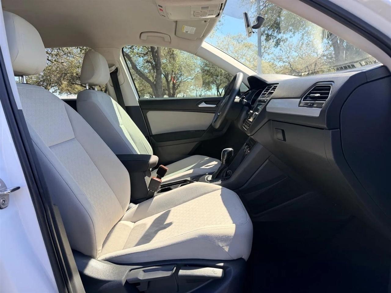 Volkswagen Tiguan  2021