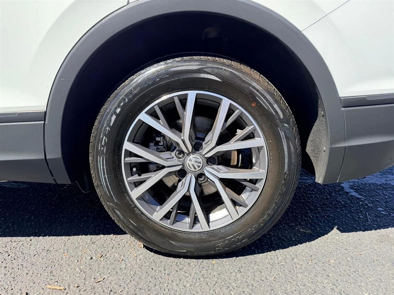 Volkswagen Tiguan  2021