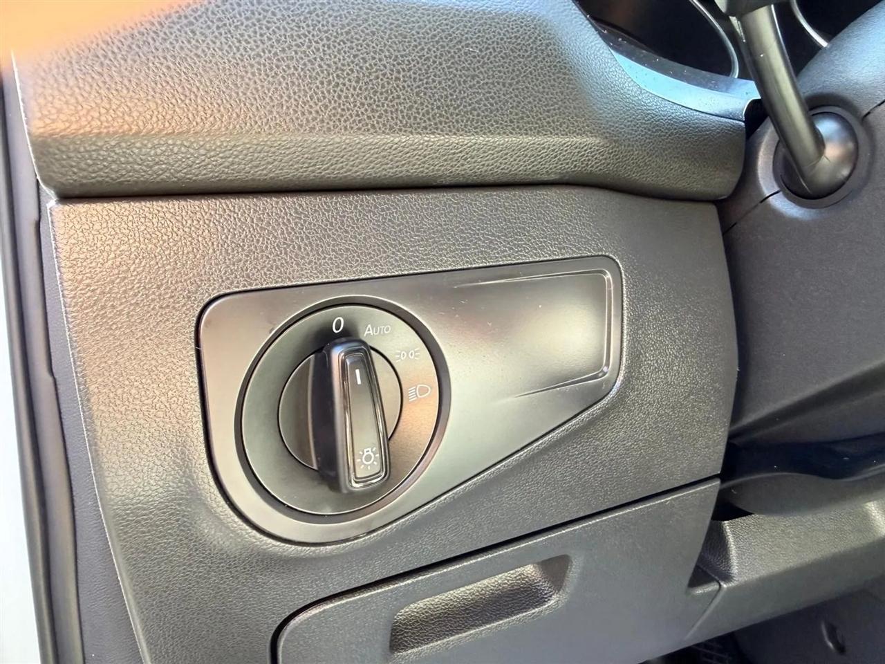 Volkswagen Tiguan  2021