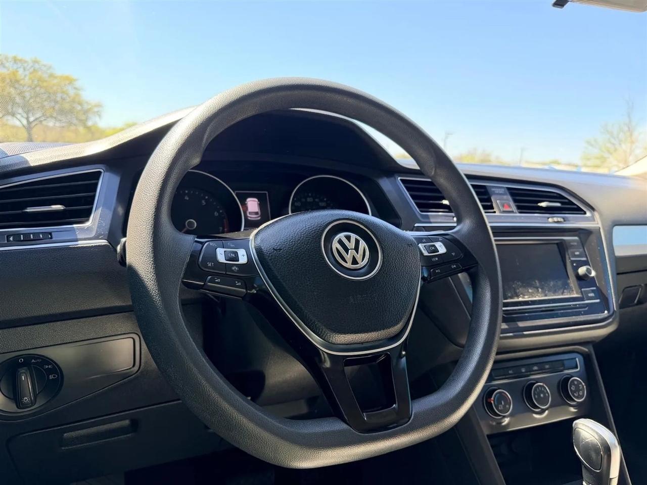 Volkswagen Tiguan  2021