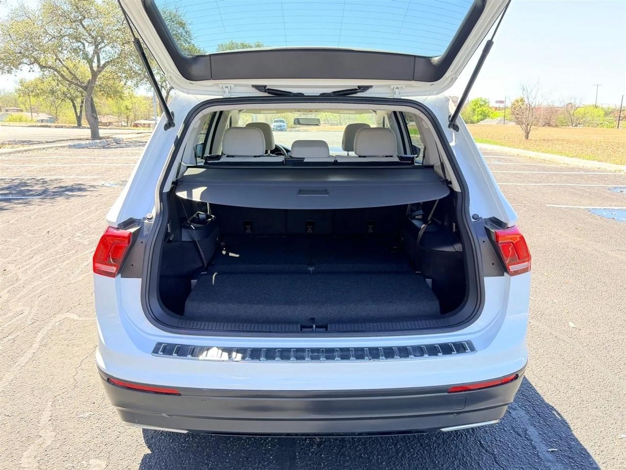 Volkswagen Tiguan  2021