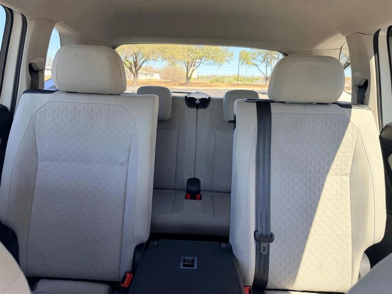 Volkswagen Tiguan  2021