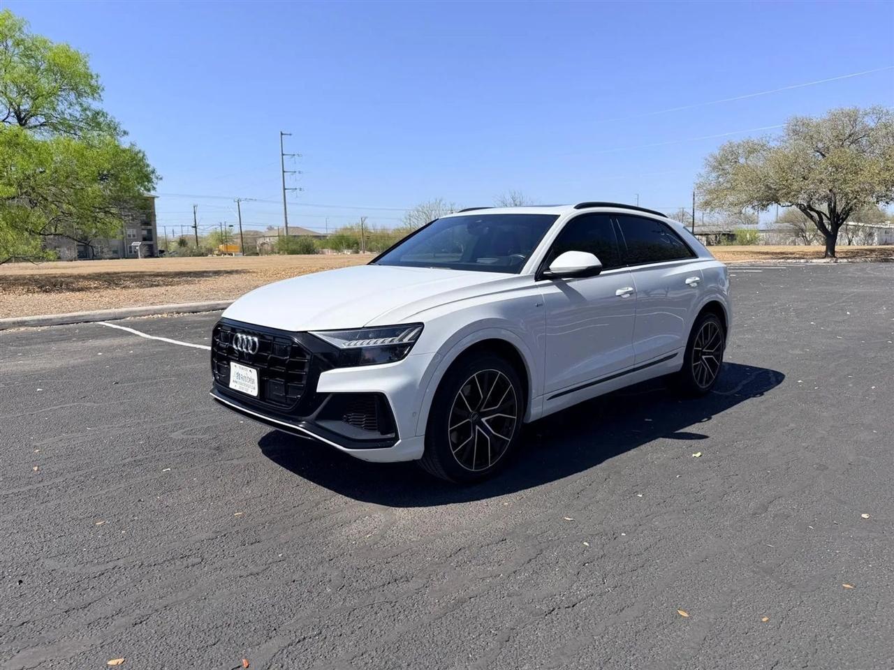 Audi Q8  2020