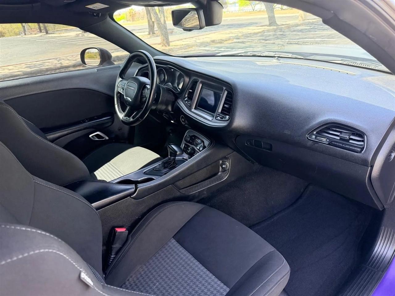 Dodge Challenger  2023