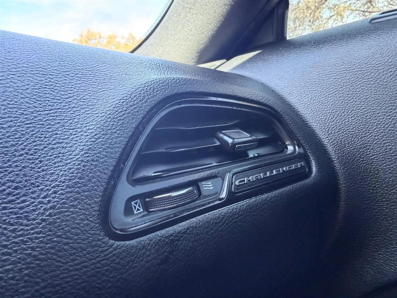 Dodge Challenger  2023