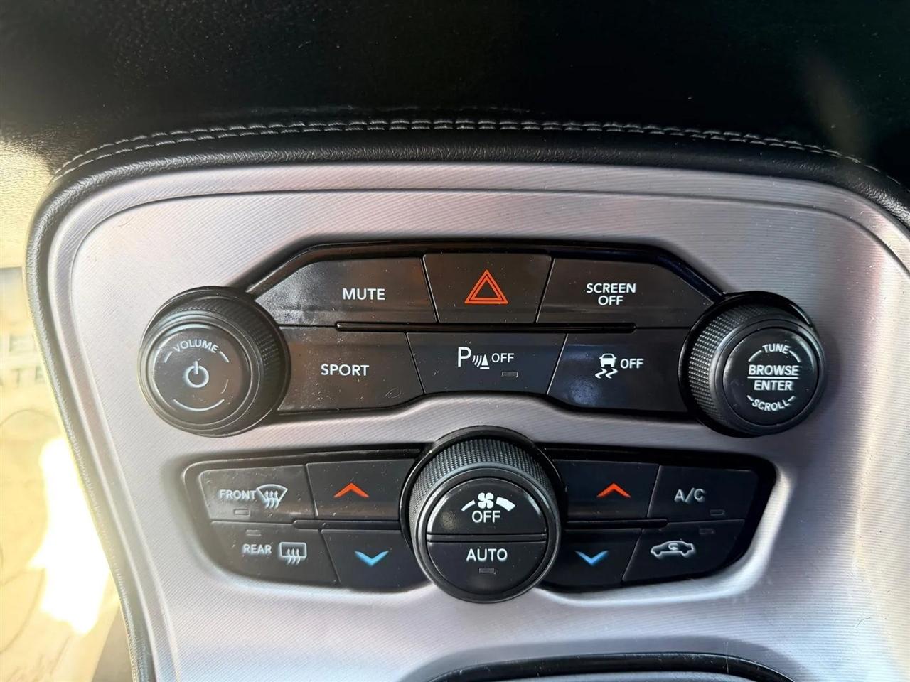 Dodge Challenger  2023