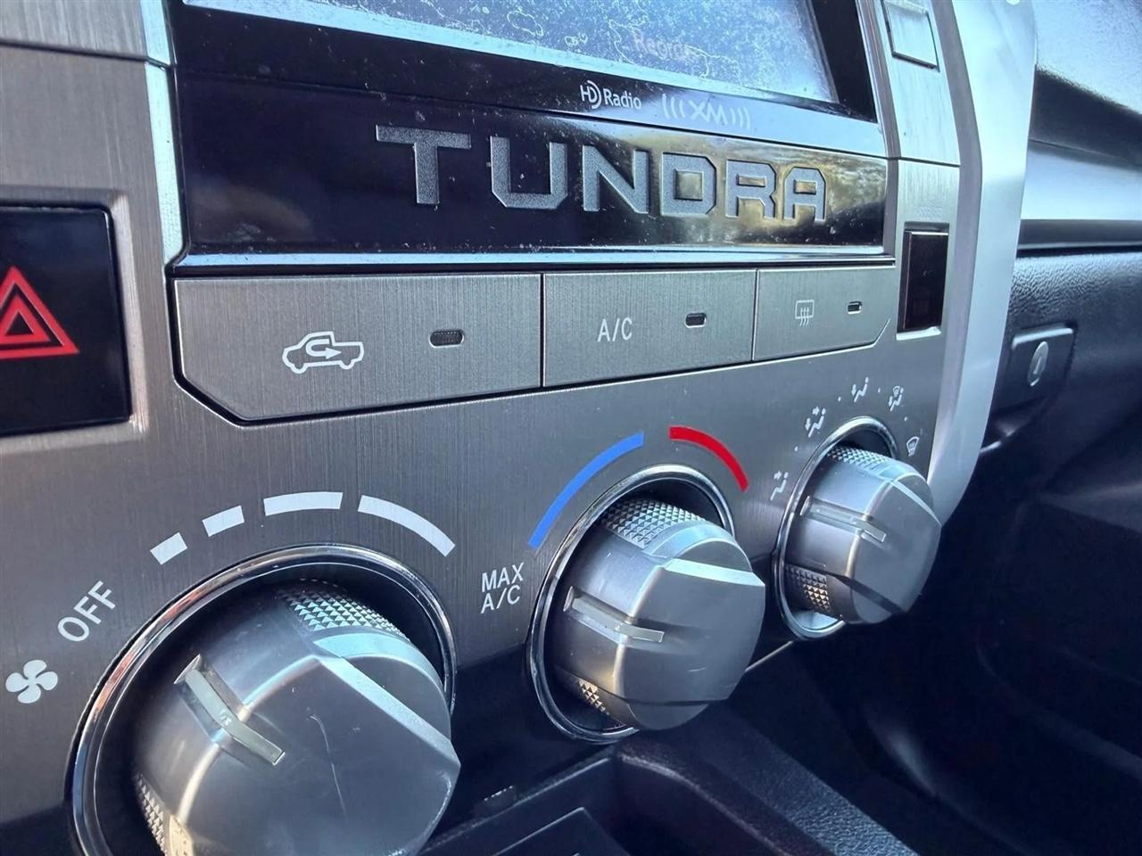 Toyota Tundra  2015