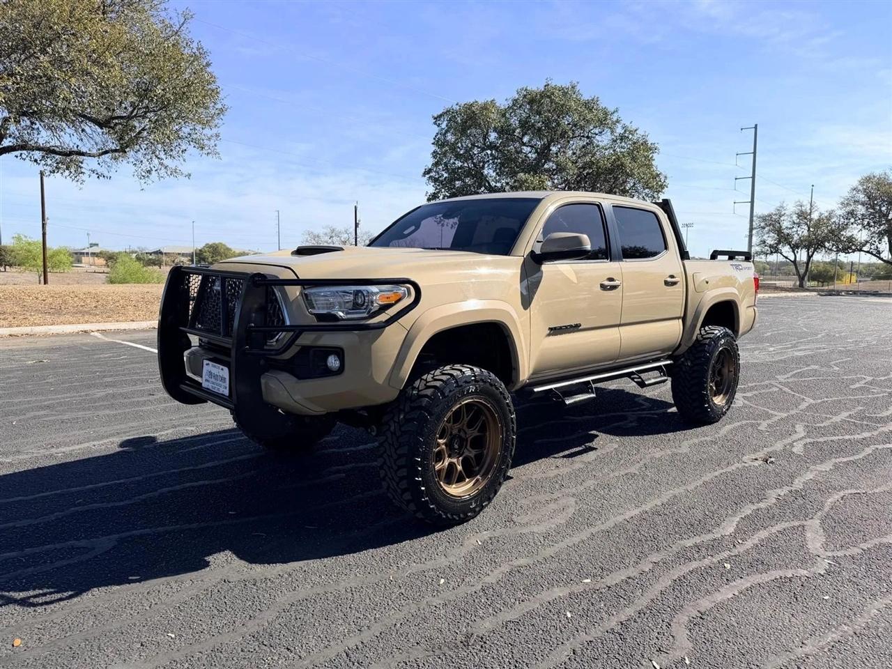 Toyota Tacoma  2019