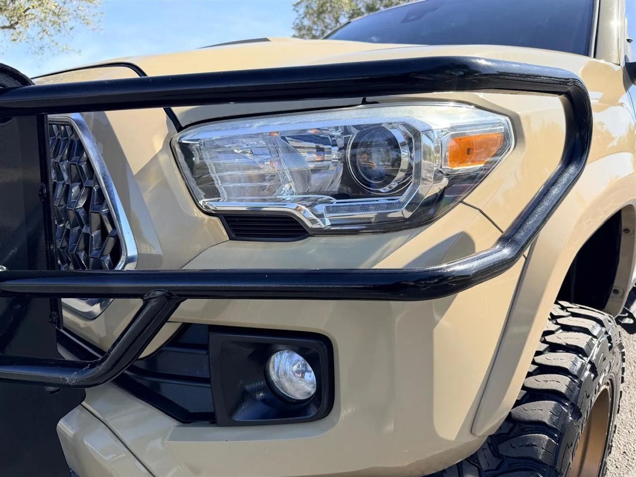 Toyota Tacoma  2019