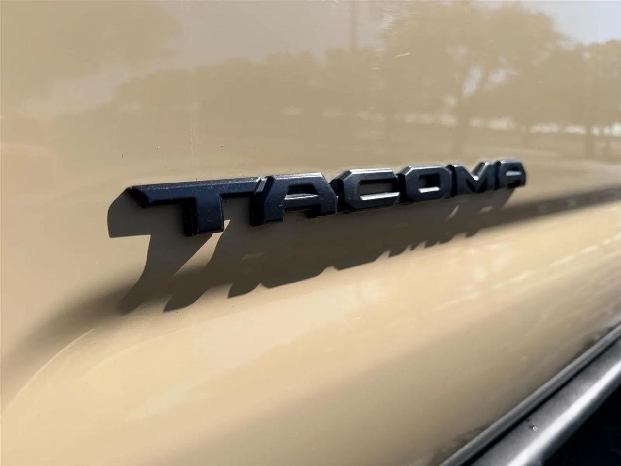 Toyota Tacoma  2019