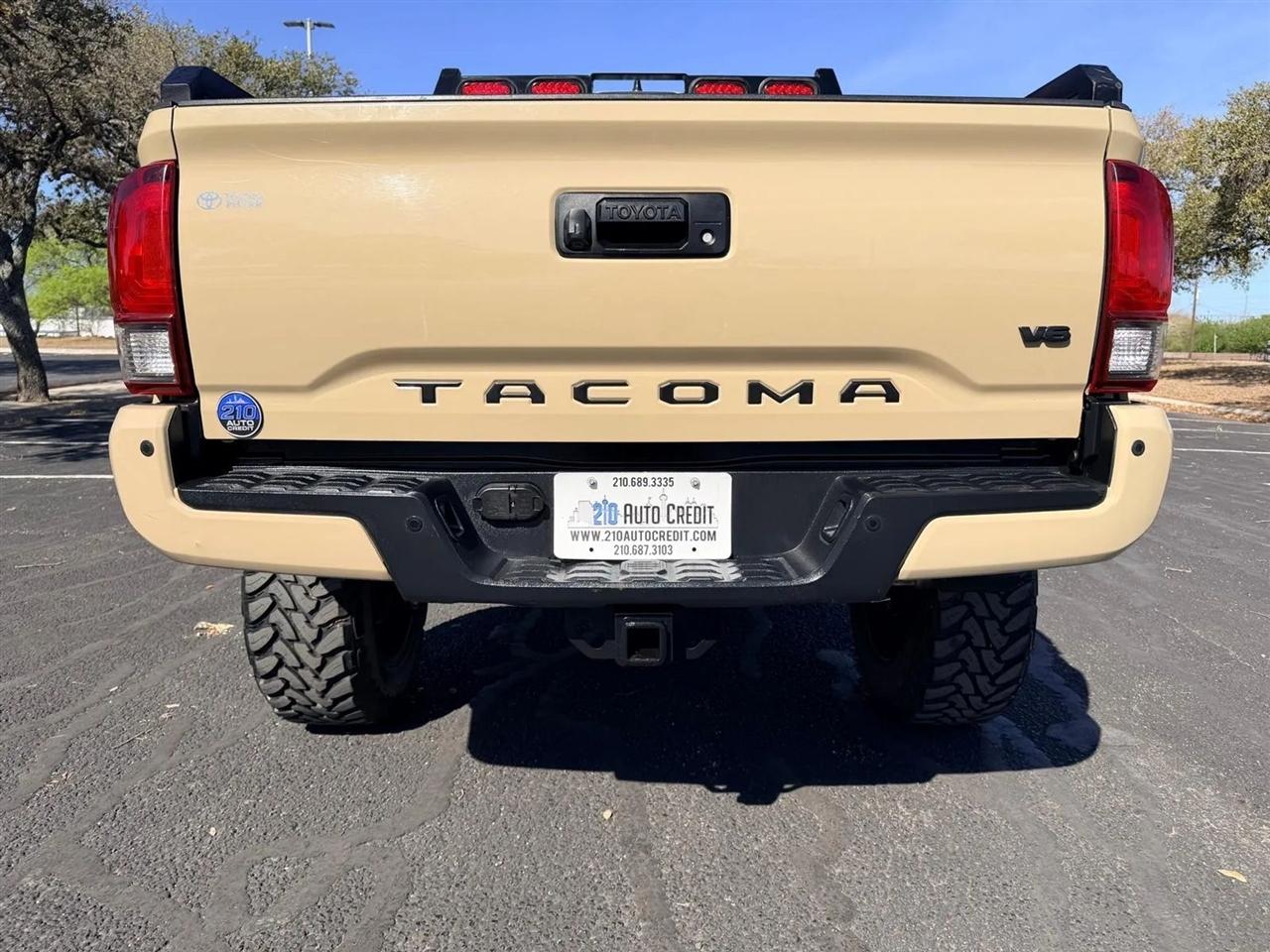 Toyota Tacoma  2019