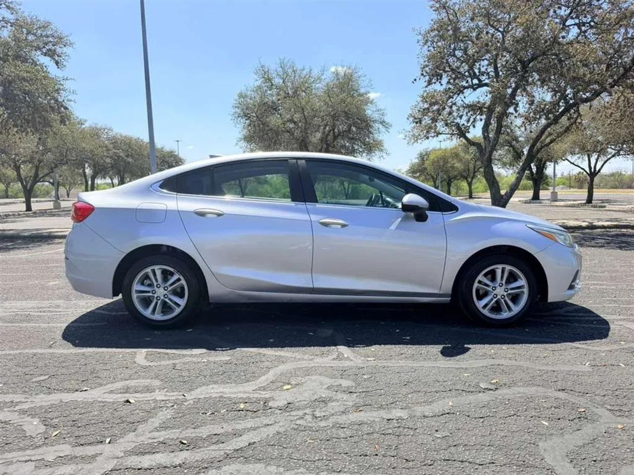 Chevrolet Cruze  2017