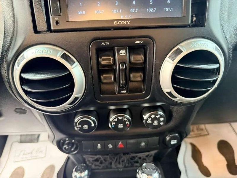 Jeep Wrangler  2017