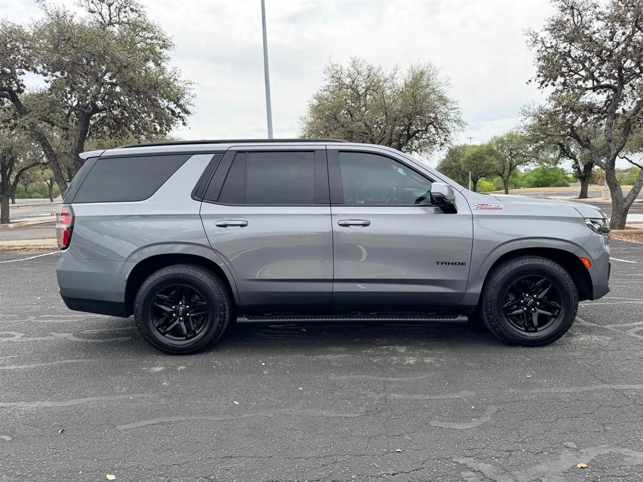 Chevrolet Tahoe  2021