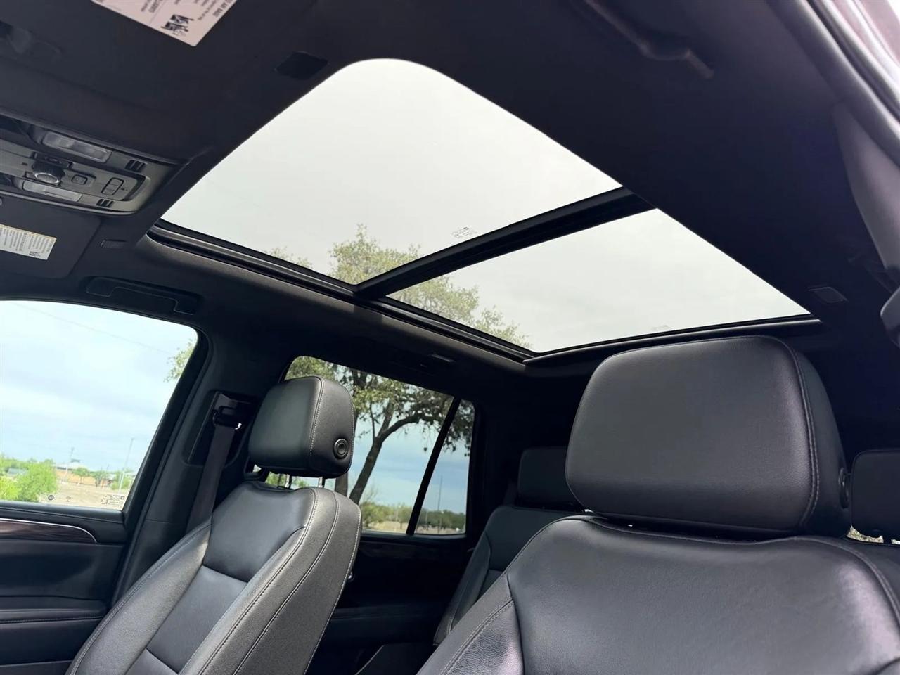 Chevrolet Tahoe  2021