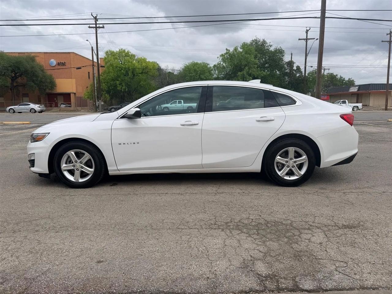 Chevrolet Malibu  2023