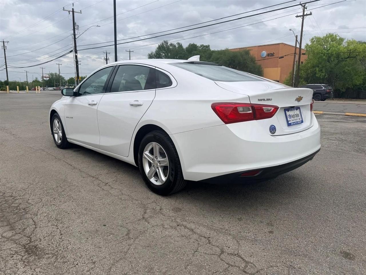 Chevrolet Malibu  2023