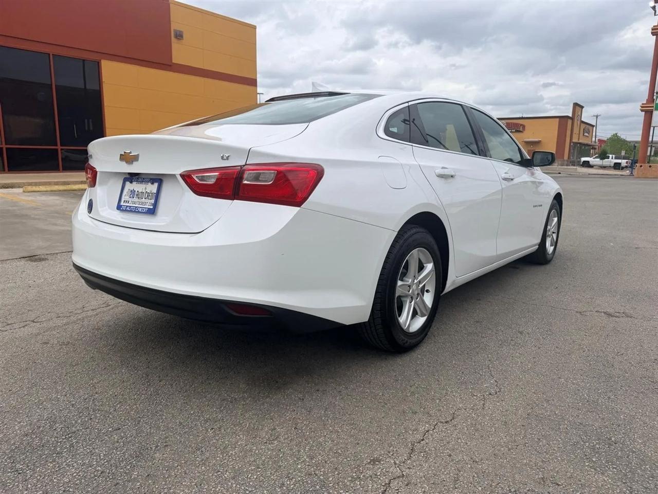 Chevrolet Malibu  2023