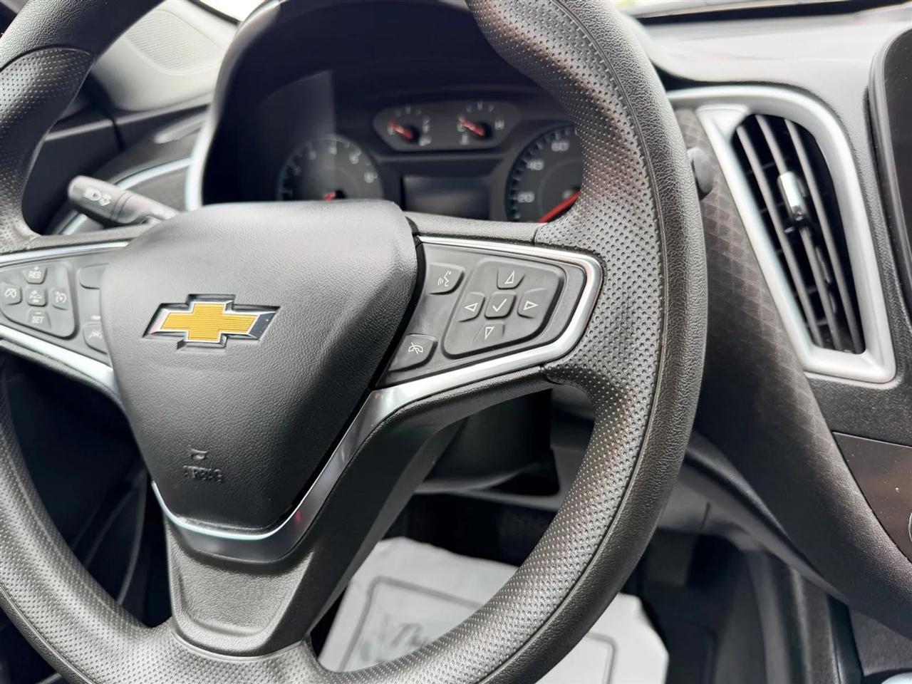 Chevrolet Malibu  2023