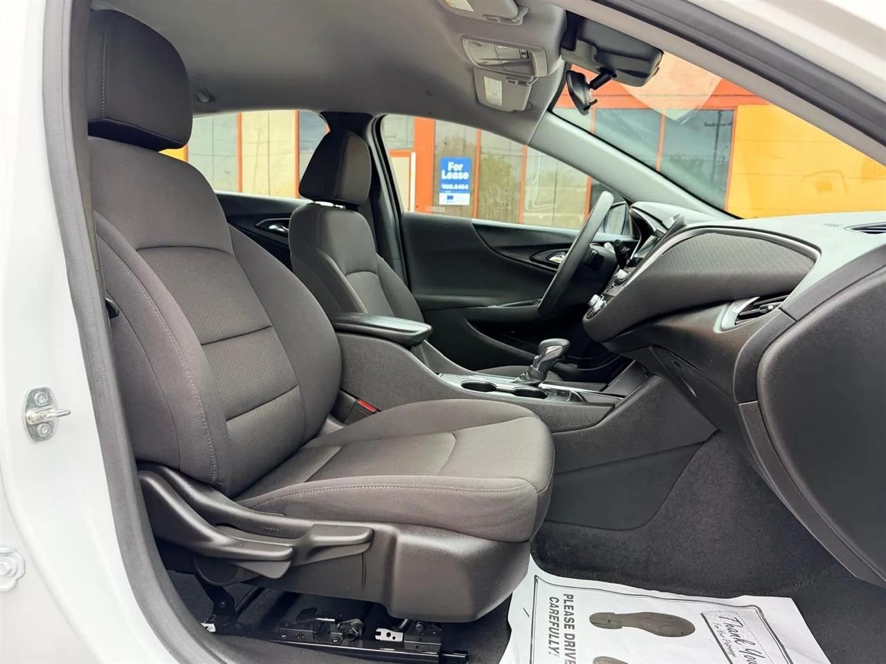 Chevrolet Malibu  2023