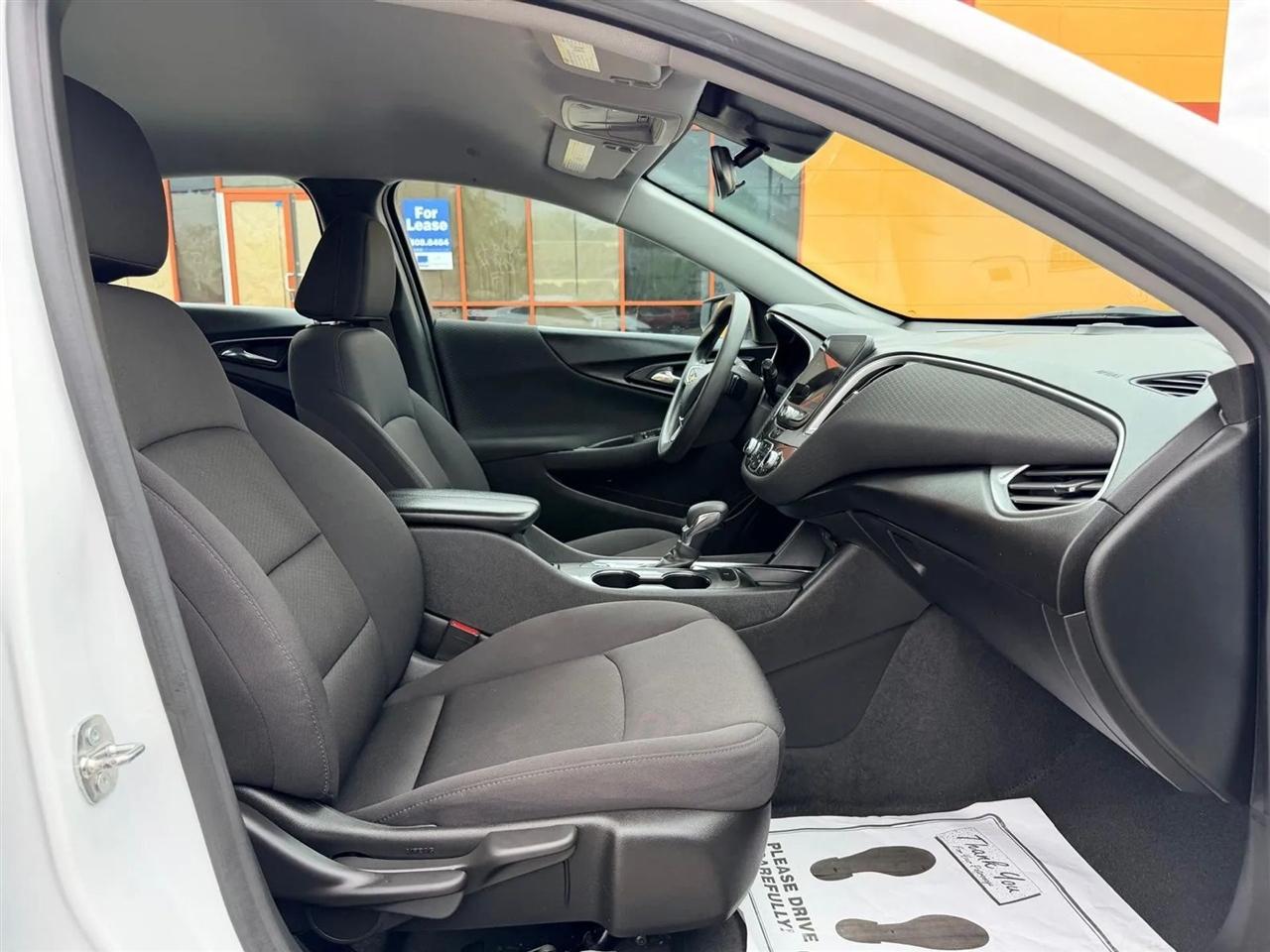 Chevrolet Malibu  2023