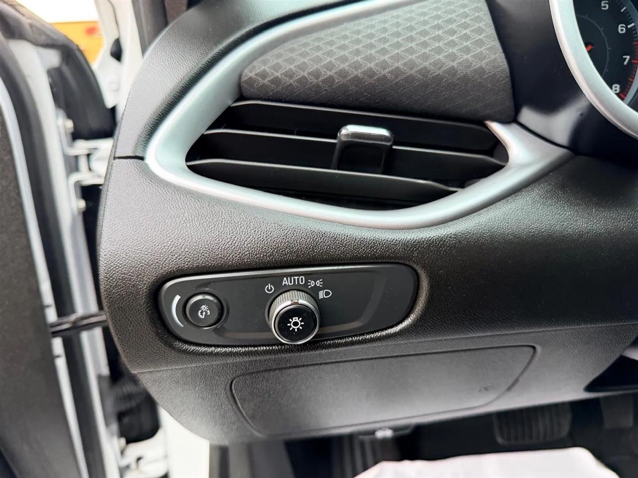 Chevrolet Malibu  2023