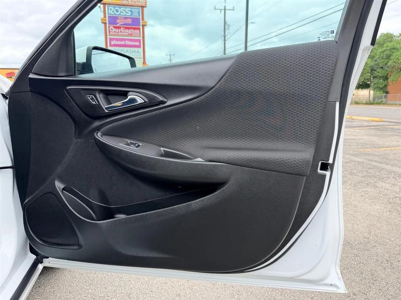 Chevrolet Malibu  2023