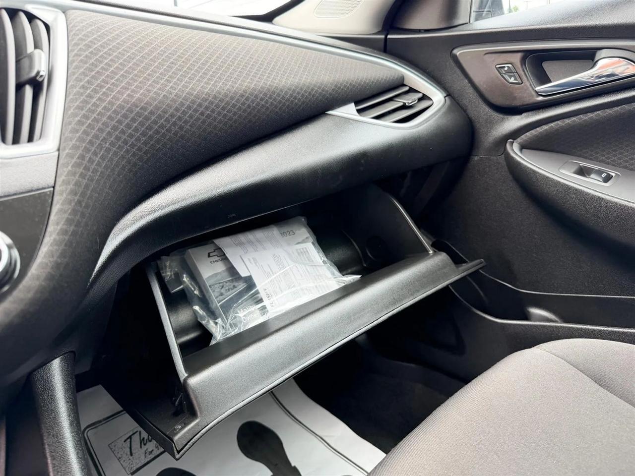 Chevrolet Malibu  2023