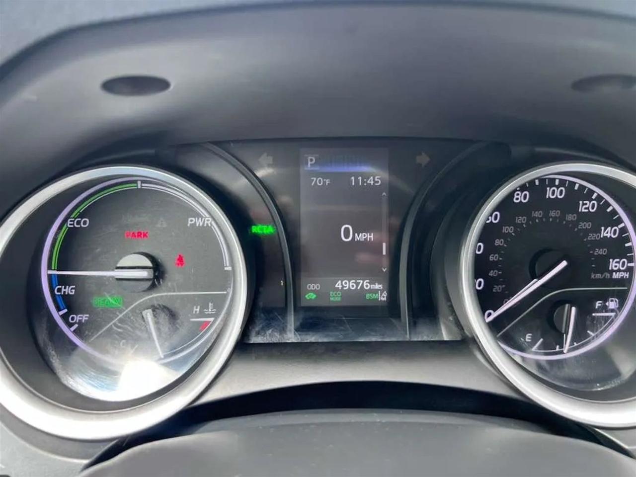 Toyota Camry Hybrid  2022