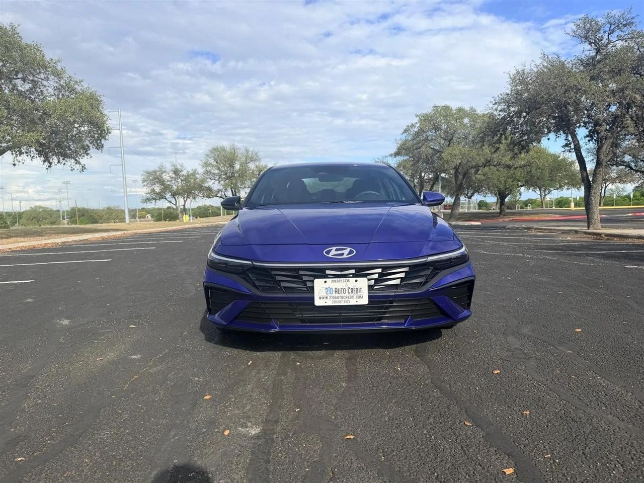 Hyundai Elantra  2025