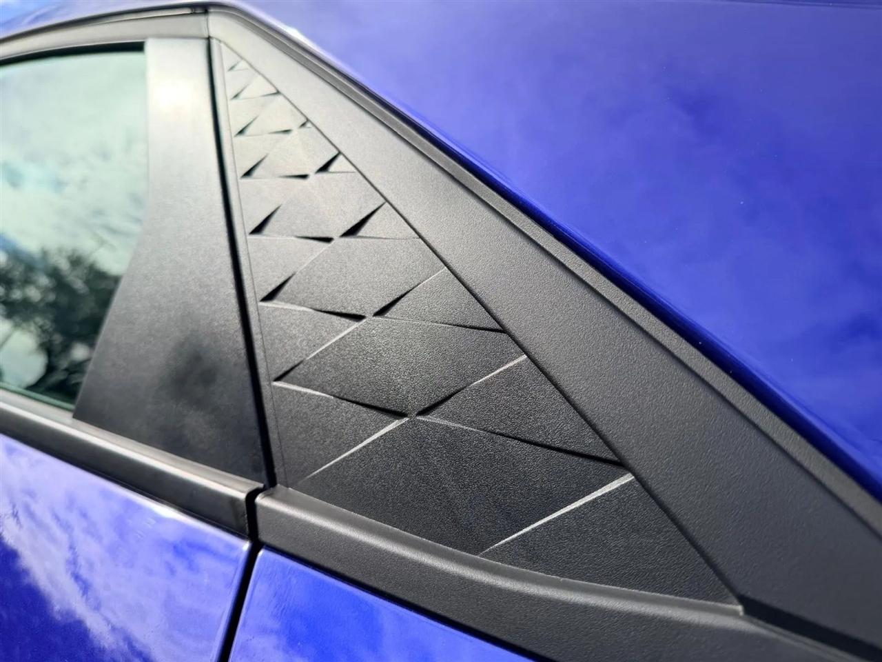 Hyundai Elantra  2025