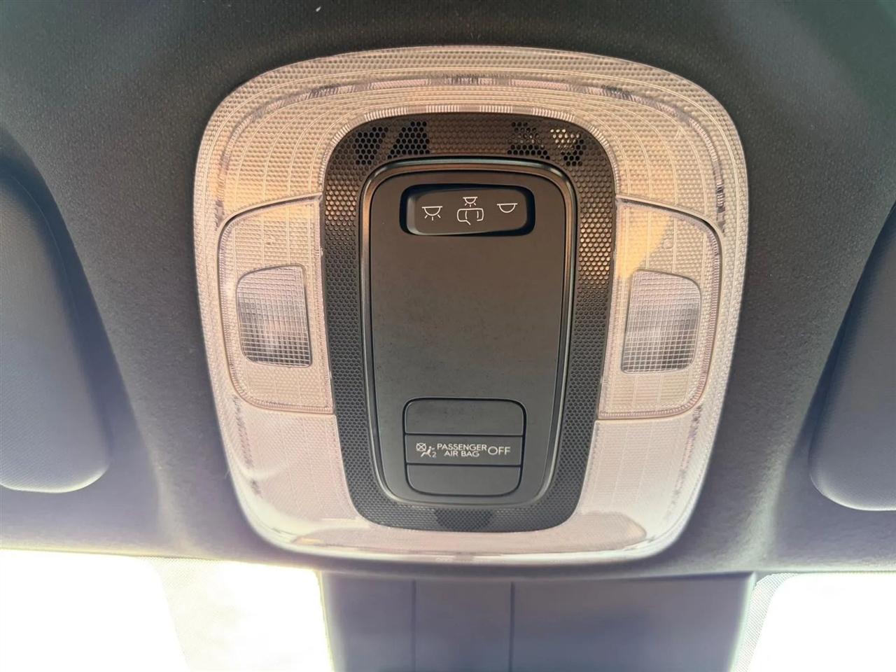 Hyundai Elantra  2025