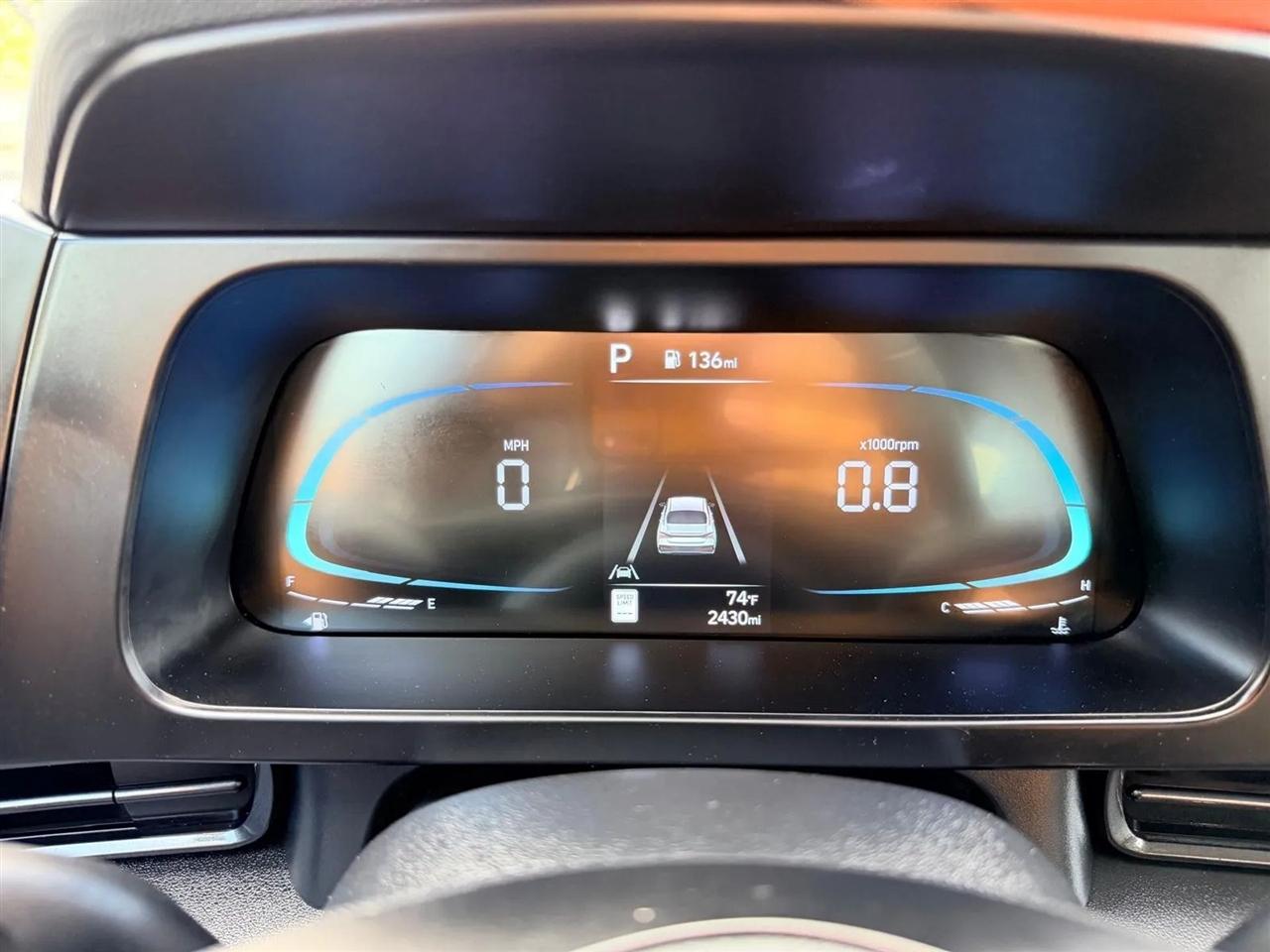 Hyundai Elantra  2025