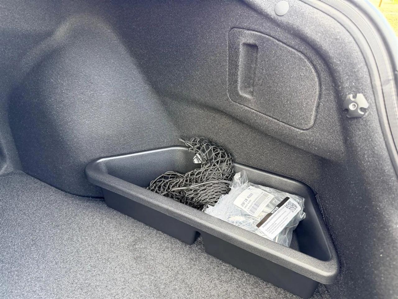 Hyundai Elantra  2025