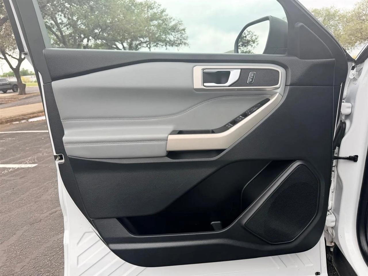 Ford Explorer  2021