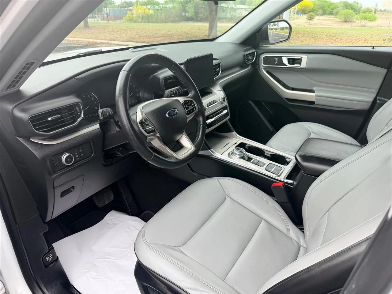Ford Explorer  2021