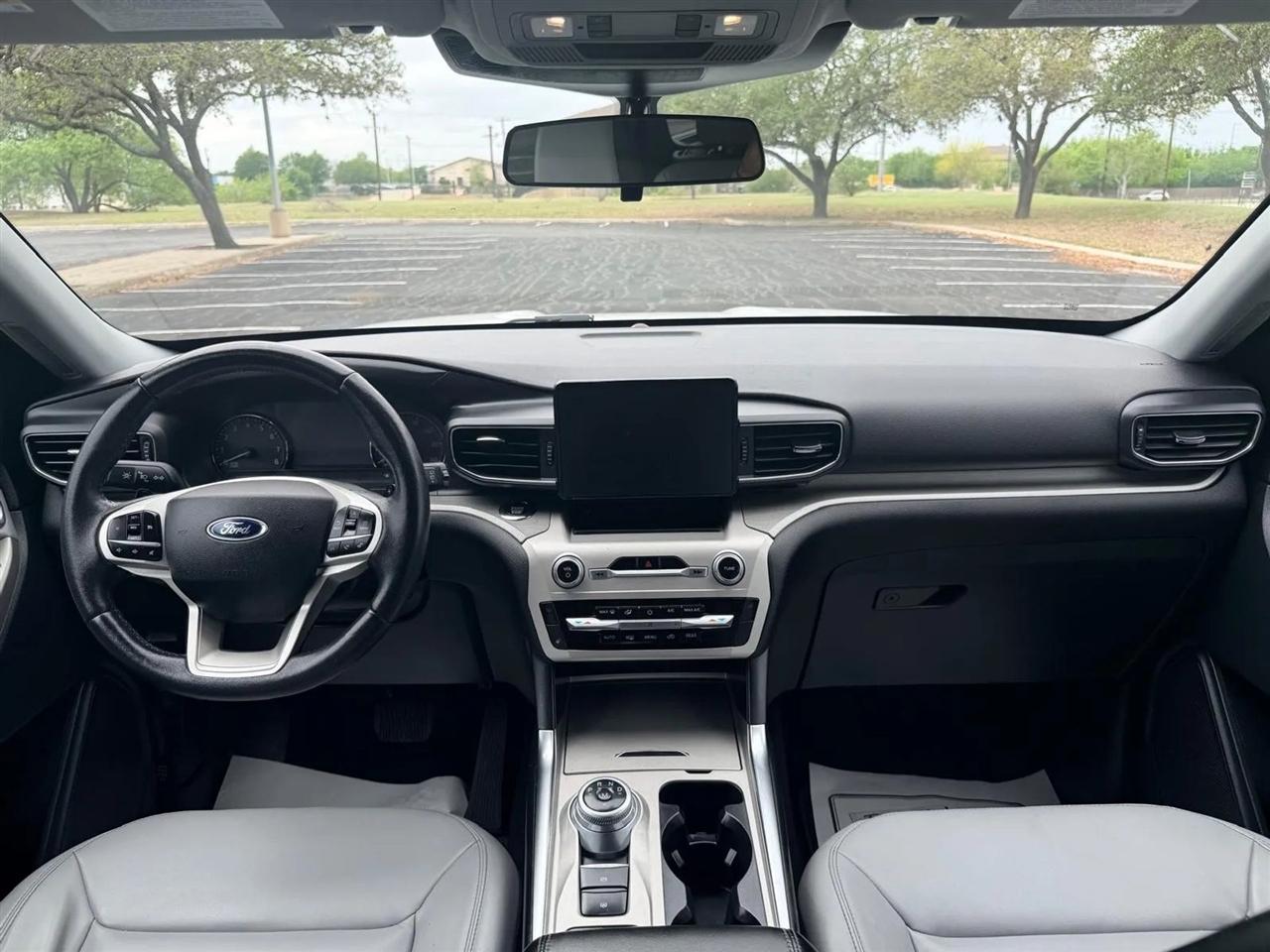 Ford Explorer  2021