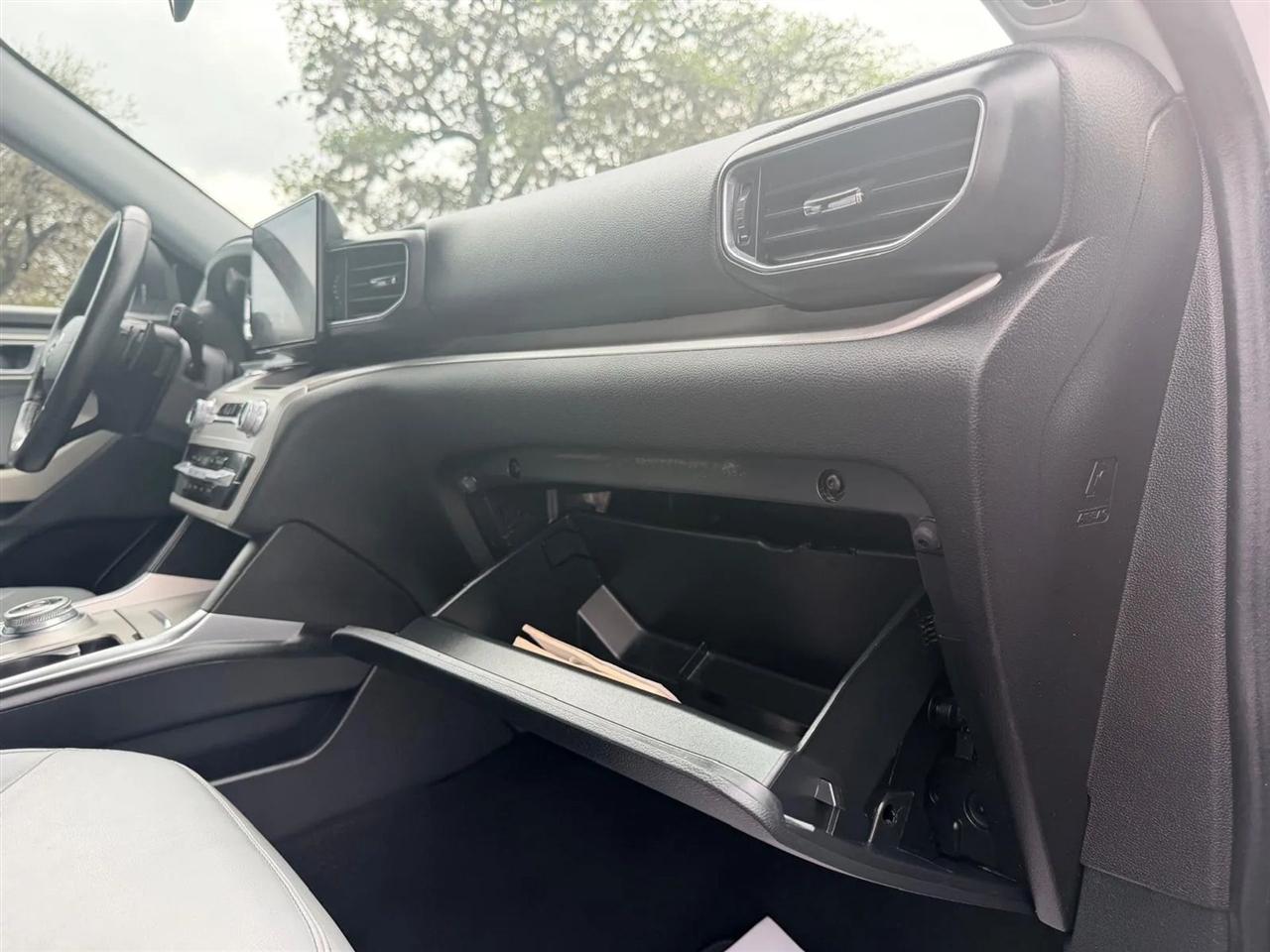 Ford Explorer  2021