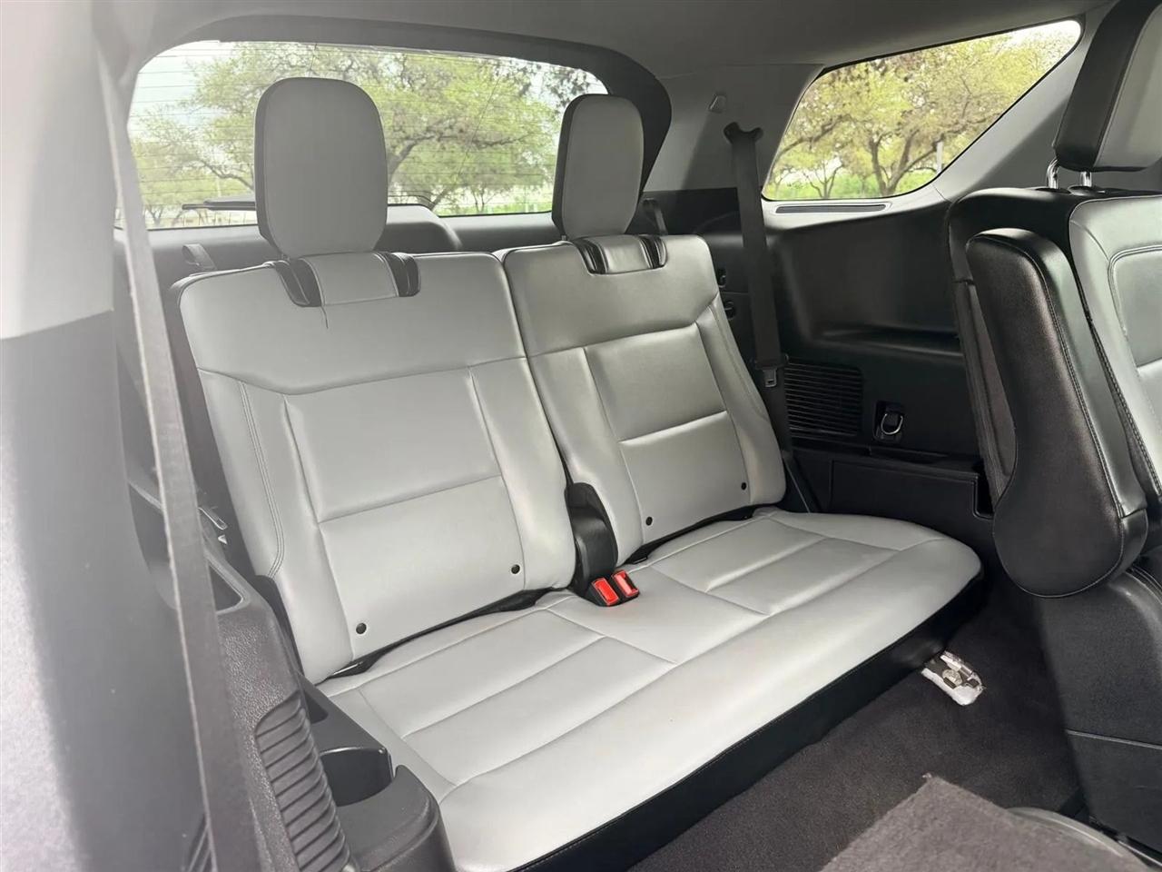 Ford Explorer  2021